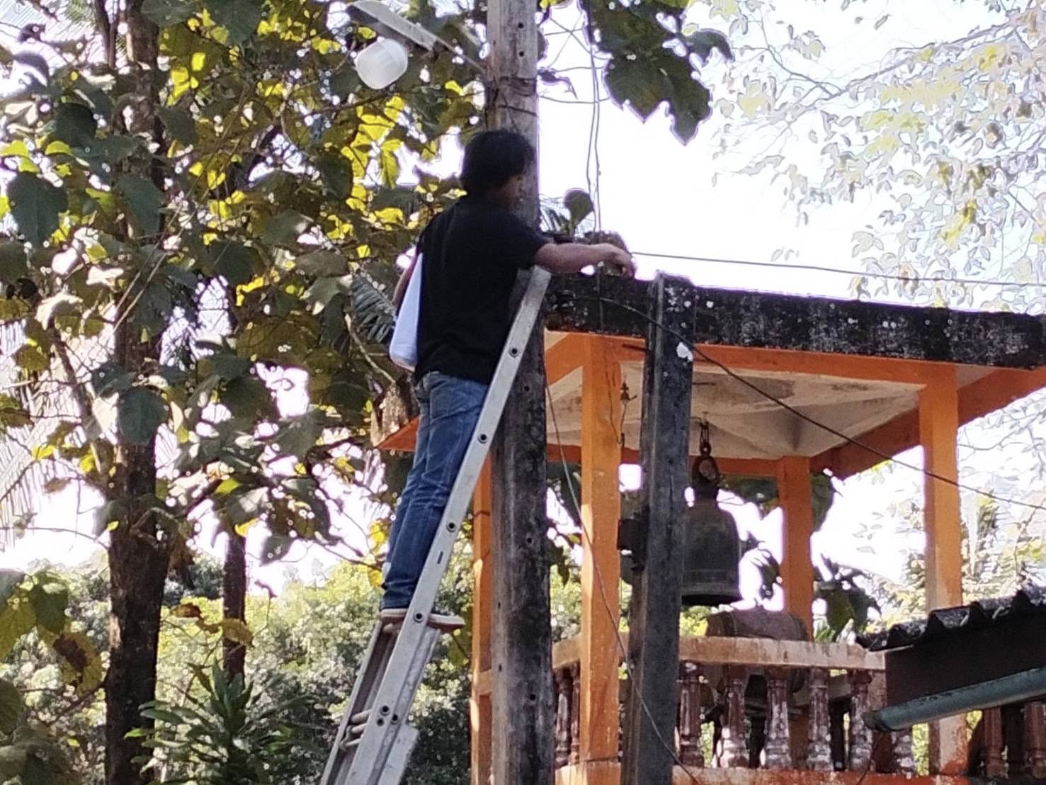 เจ้าหน้าที่เทศบาลตำบลลำเลียงออกปฏิบัติหน้าที่ เพื่อบรรเทาความเดือดร้อนของประชาชนในพื้นที่